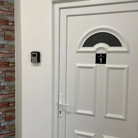 Apartment Broadway B1 *