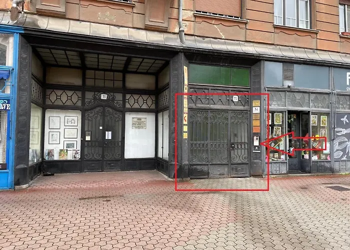 Broadway B1 * Debreţin